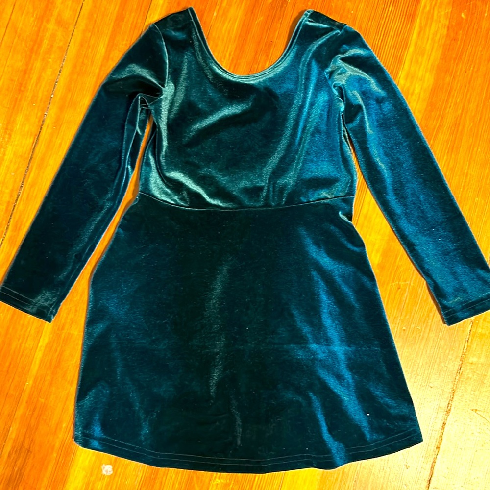 The Children’s Place green velvet dress, size 4T